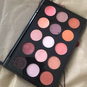 MAC Neutral Eyeshadow Palette